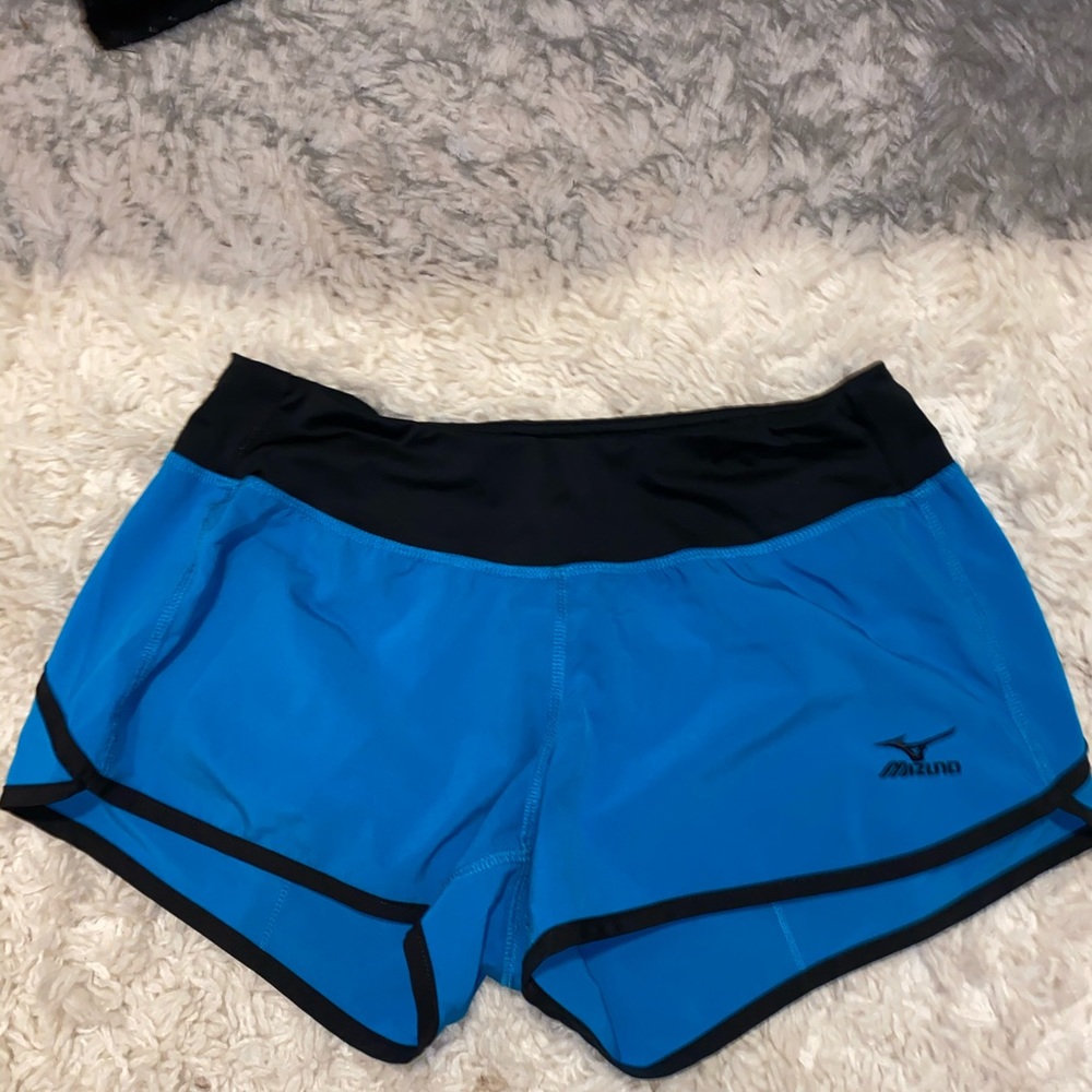 Athletic shorts
